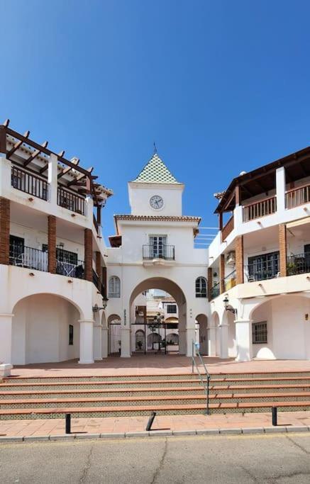Premium Apartment 50 Mts From De The Beach In Pueblo Quinta Benalmadena Luaran gambar